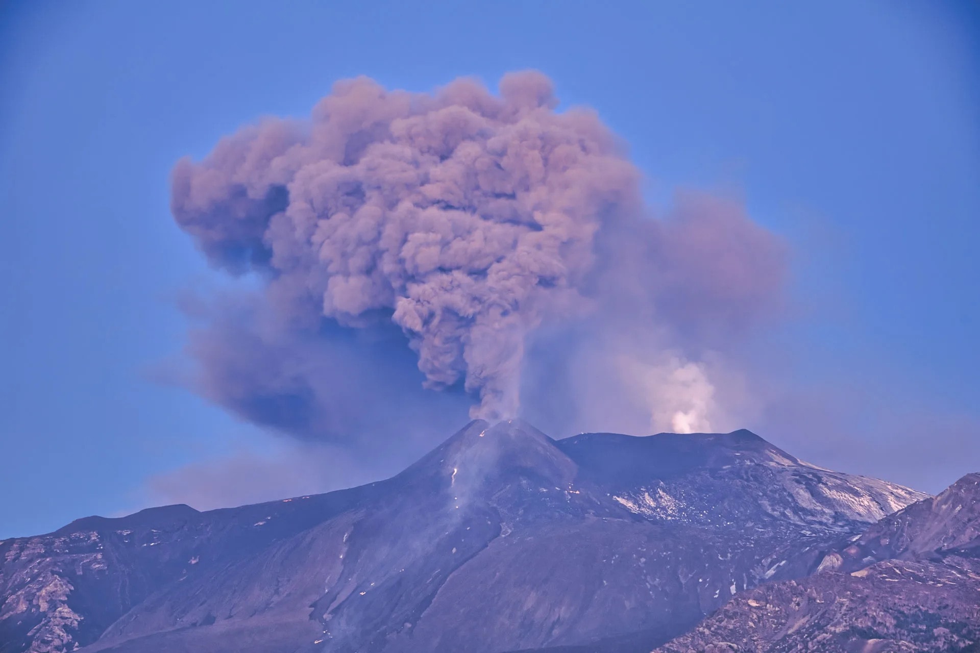 eruzione etna del 23022021